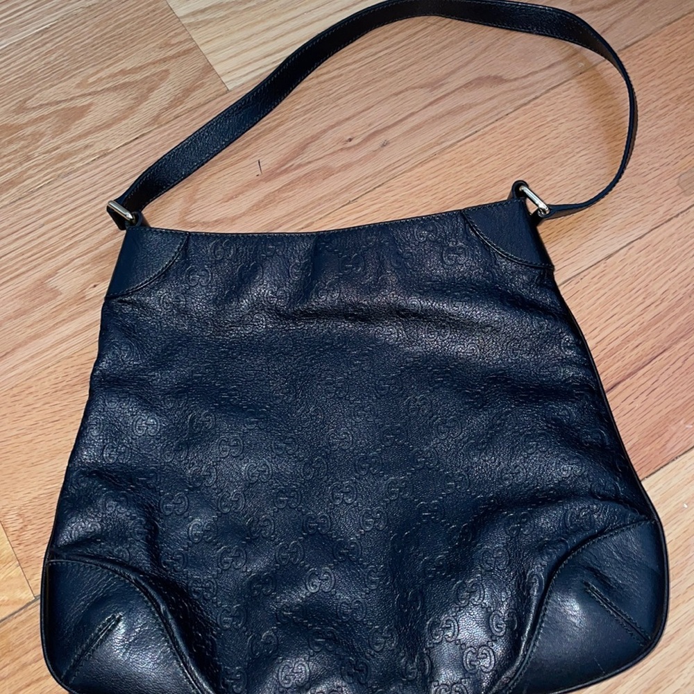 Black Gucci bag